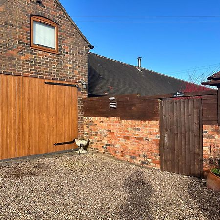 Holmleigh Annexe Lägenhet Tamworth Exteriör bild